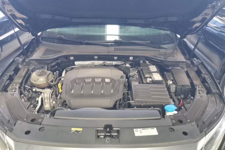 Used Volkswagen Passat 2022 330TSI Elite Edition Engine Bay
