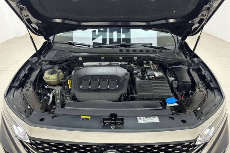 Used Volkswagen Passat 2022 330TSI Starry Luxury Edition Engine Bay