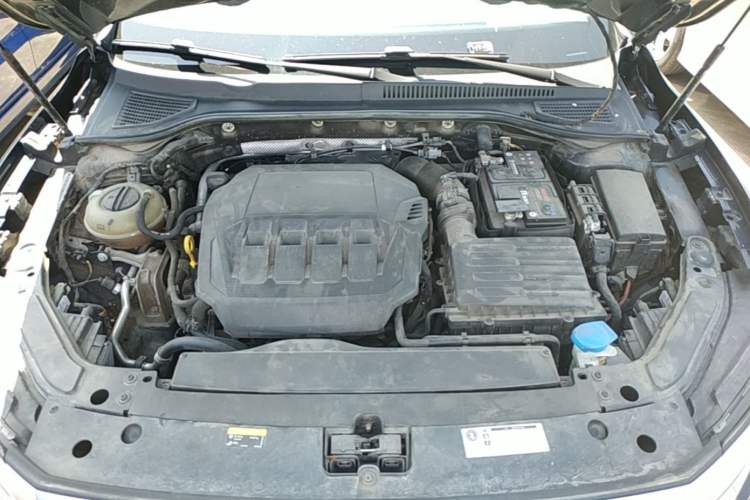 Used Volkswagen Passat 2022 330TSI Elite Edition Engine Bay
