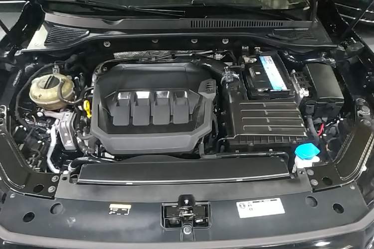 Used Volkswagen Passat 2022 330TSI Starry Luxury Edition Engine Bay