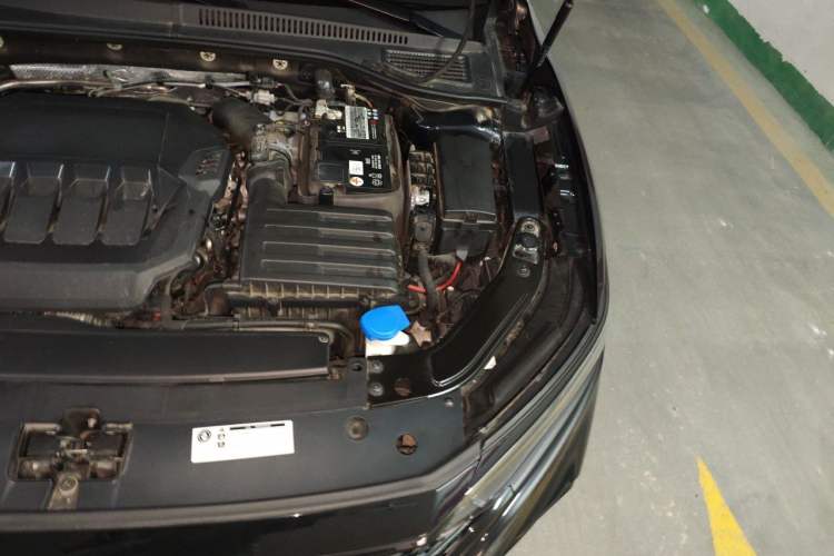Used Volkswagen Passat 2022 330TSI Starry Luxury Edition Engine Bay Left