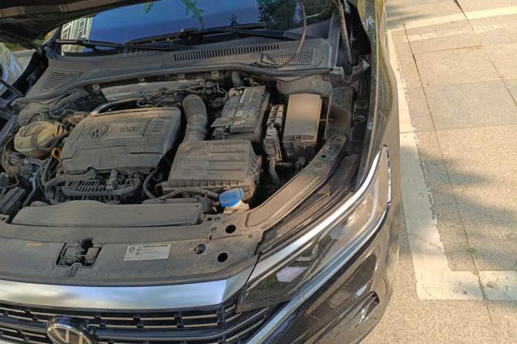Used Volkswagen Passat 2022 380TSI Flagship Edition Engine Bay Left