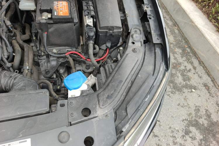 Used Volkswagen Passat 2022 280TSI Elite Edition Engine Bay Left