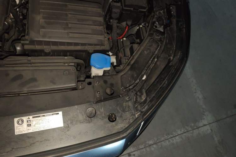 Used Volkswagen Passat 2022 330TSI Luxury Edition Engine Bay Left