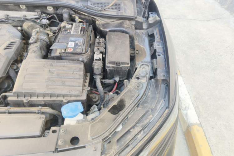 Used Volkswagen Passat 2022 330TSI Starry Luxury Edition Engine Bay Left