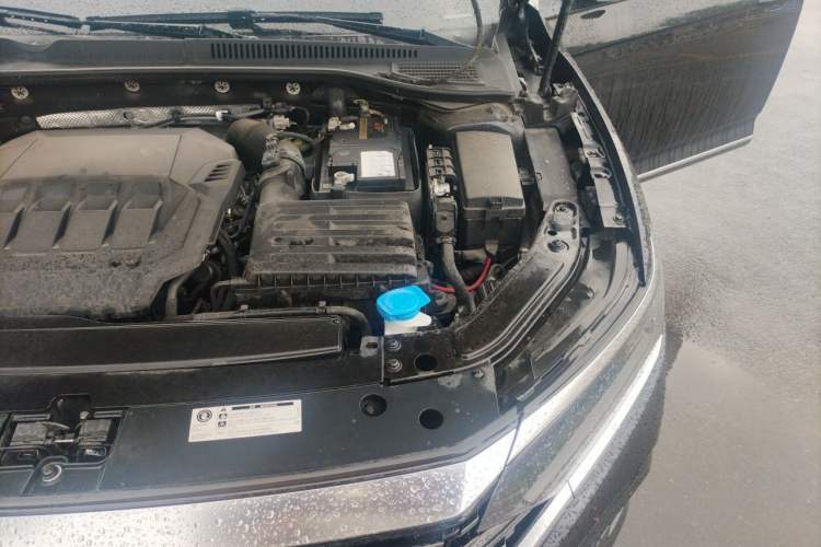 Used Volkswagen Passat 2022 330TSI Elite Edition Engine Bay Left