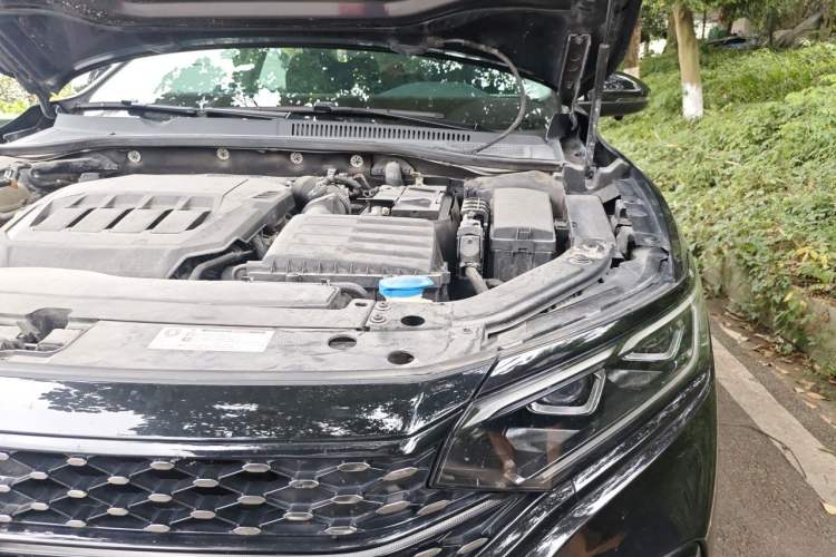 Used Volkswagen Passat 2022 330TSI Starry Luxury Edition Engine Bay Left