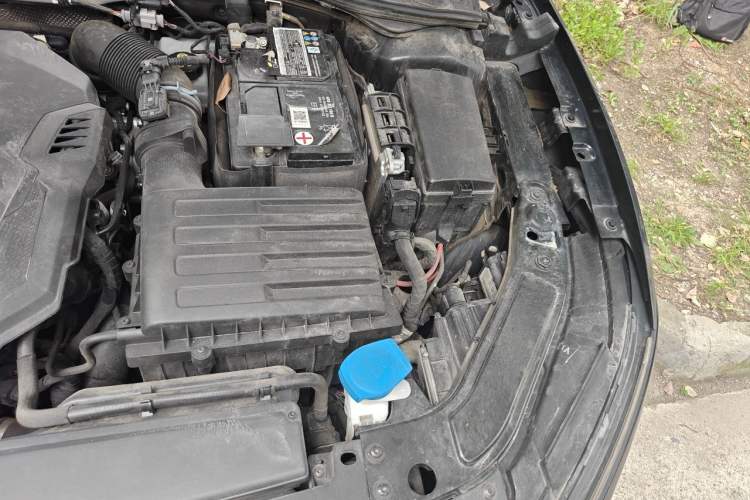 Used Volkswagen Passat 2022 330TSI Elite Edition Engine Bay Left