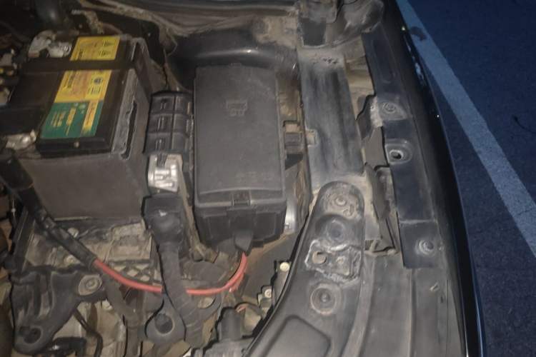 Used Volkswagen Passat 2022 280TSI Elite Edition Engine Bay Left
