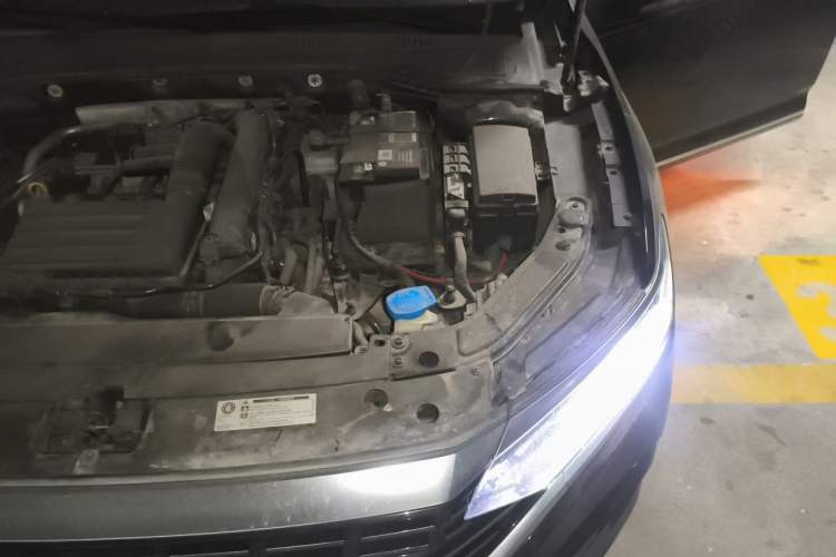 Used Volkswagen Passat 2022 280TSI Elite Edition Engine Bay Left