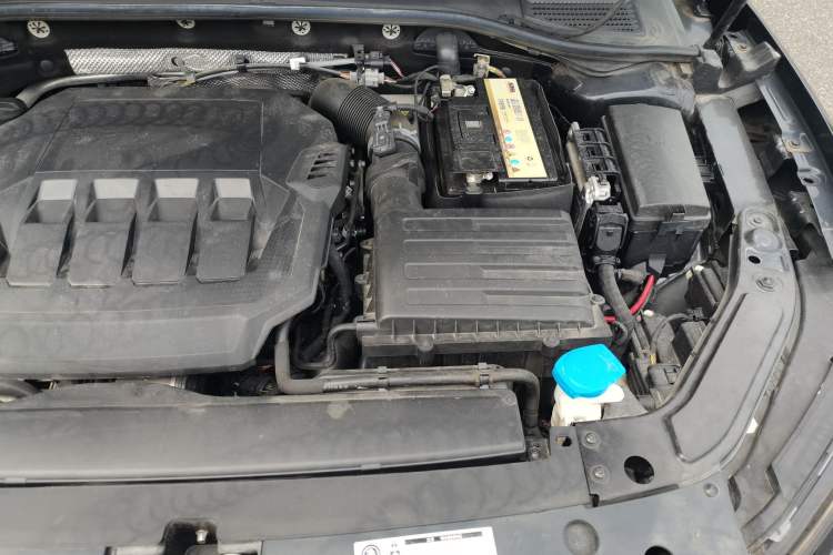 Used Volkswagen Passat 2022 330TSI Starry Luxury Edition Engine Bay Left