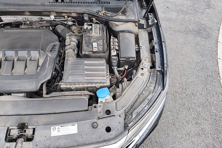 Used Volkswagen Passat 2022 330TSI Elite Edition Engine Bay Left