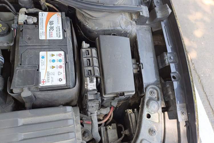Used Volkswagen Passat 2022 330TSI Starry Luxury Edition Engine Bay Left
