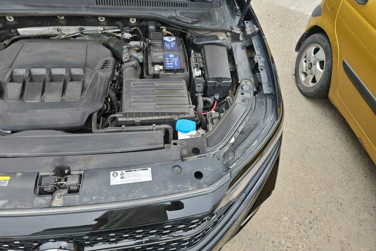 Used Volkswagen Passat 2022 330TSI Starry Luxury Edition Engine Bay Left