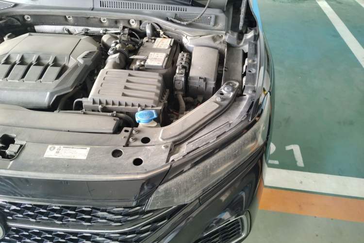 Used Volkswagen Passat 2022 330TSI Starry Elite Edition Engine Bay Left