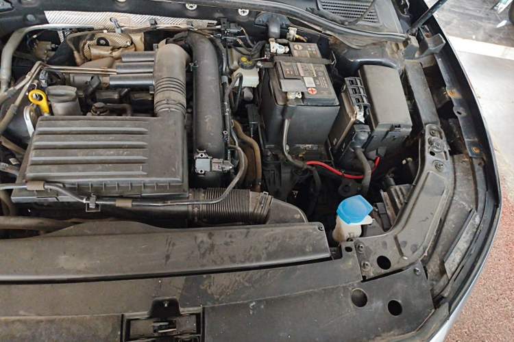 Used Volkswagen Passat 2022 280TSI Business Edition Engine Bay Left