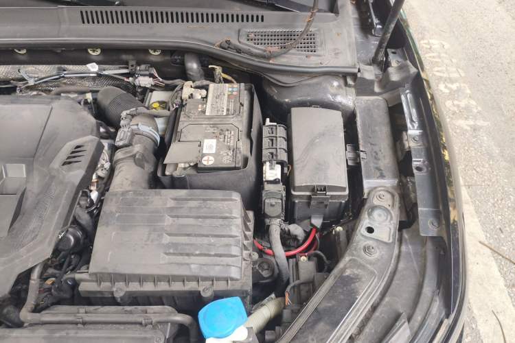 Used Volkswagen Passat 2022 330TSI Starry Luxury Edition Engine Bay Left