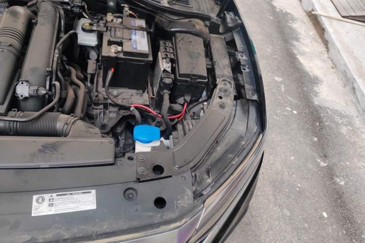 Used Volkswagen Passat 2022 280TSI Business Edition Engine Bay Left