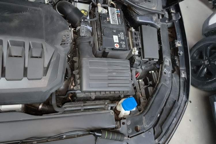 Used Volkswagen Passat 2022 330TSI Starry Luxury Edition Engine Bay Left