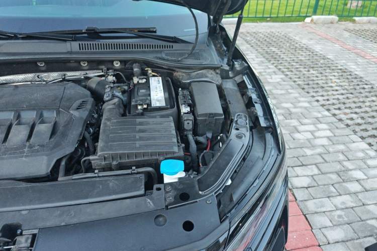 Used Volkswagen Passat 2022 330TSI Starry Luxury Edition Engine Bay Left