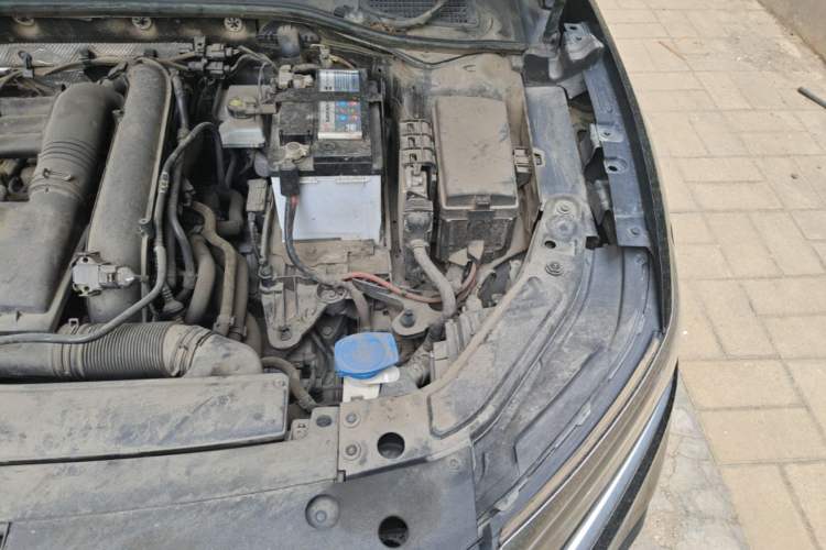 Used Volkswagen Passat 2022 280TSI Business Edition Engine Bay Left