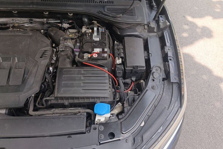 Used Volkswagen Passat 2022 330TSI Luxury Edition Engine Bay Left