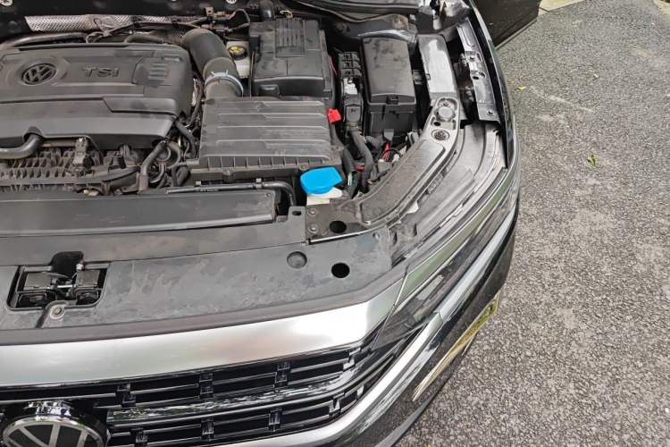Used Volkswagen Passat 2022 380TSI Flagship Edition Engine Bay Left