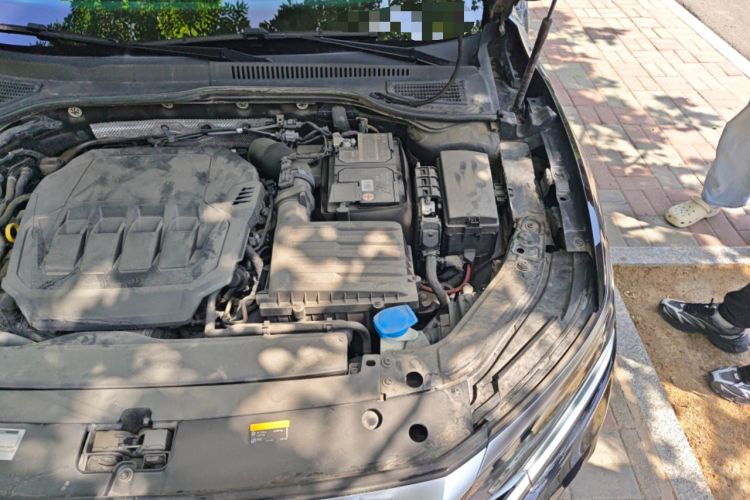 Used Volkswagen Passat 2022 330TSI Elite Edition Engine Bay Left