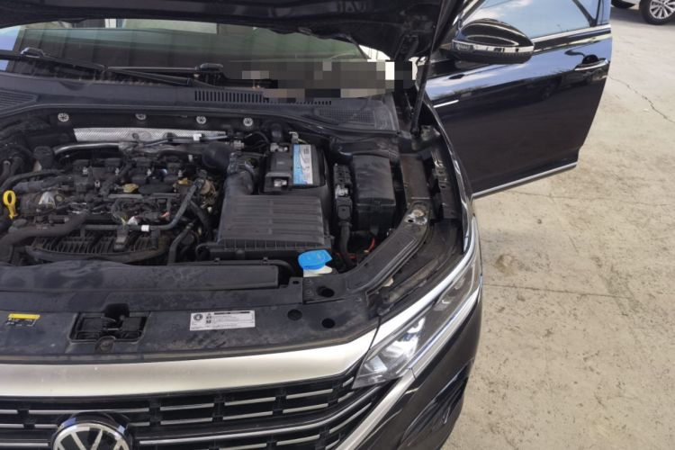 Used Volkswagen Passat 2022 330TSI Luxury Edition Engine Bay Left
