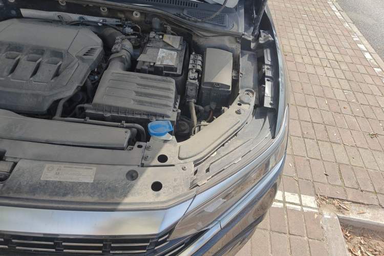 Used Volkswagen Passat 2022 330TSI Luxury Edition Engine Bay Left