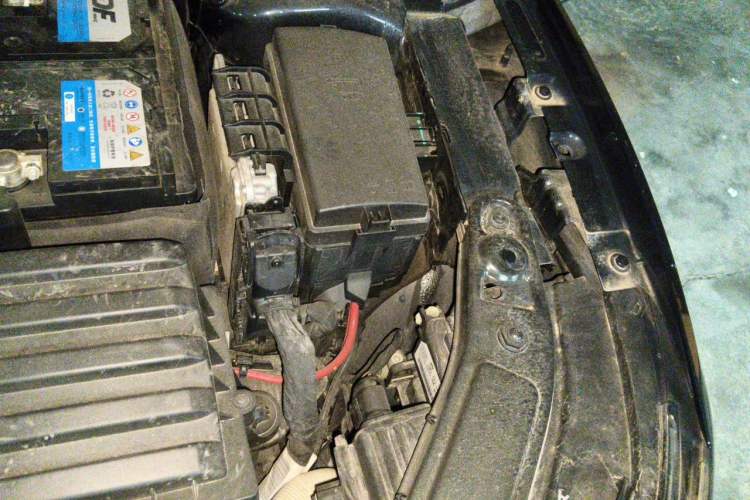 Used Volkswagen Passat 2022 330TSI Elite Edition Engine Bay Left