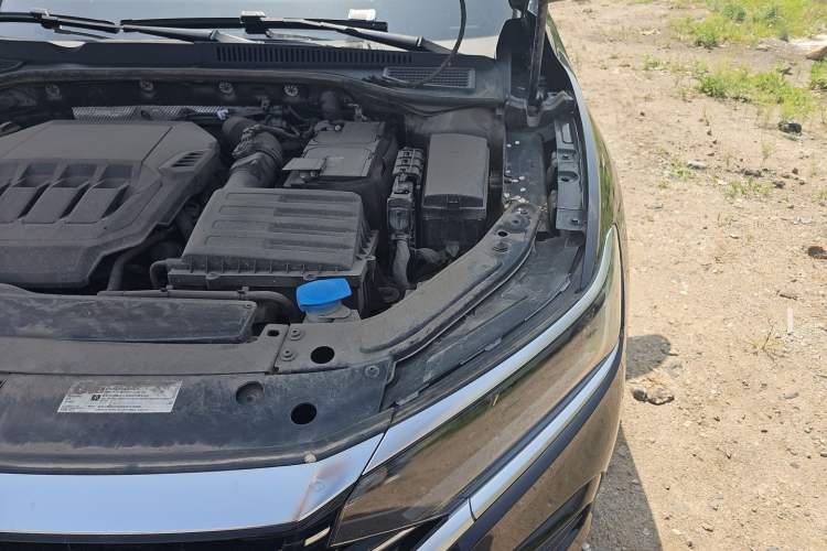 Used Volkswagen Passat 2022 330TSI Luxury Edition Engine Bay Left