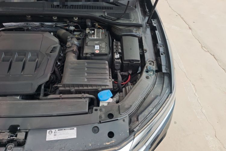 Used Volkswagen Passat 2022 330TSI Luxury Edition Engine Bay Left