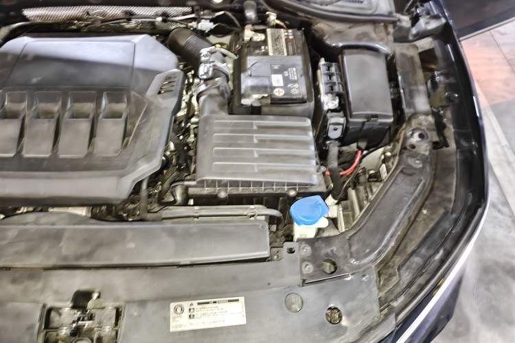 Used Volkswagen Passat 2022 330TSI Starry Elite Edition Engine Bay Left