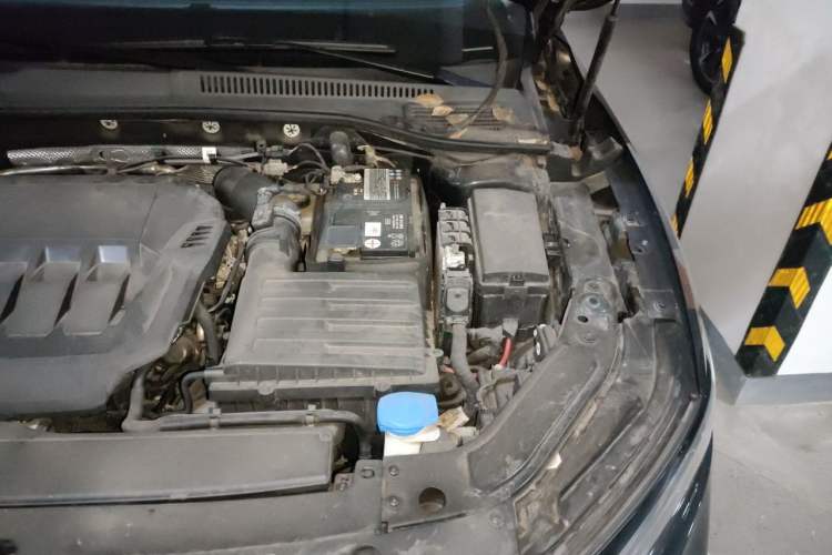 Used Volkswagen Passat 2022 330TSI Starry Luxury Edition Engine Bay Left
