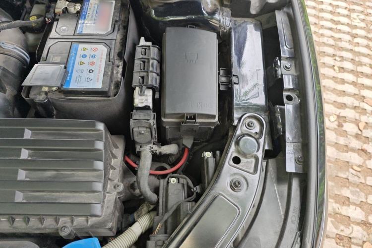 Used Volkswagen Passat 2022 330TSI Luxury Edition Engine Bay Left