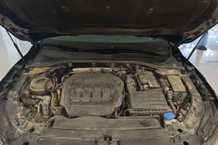 Used Volkswagen Passat 2022 330TSI Elite Edition Engine Bay