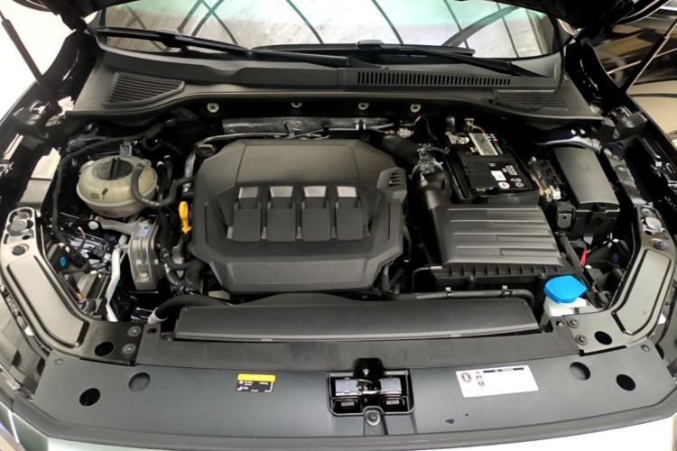 Used Volkswagen Passat 2022 330TSI Luxury Edition Engine Bay