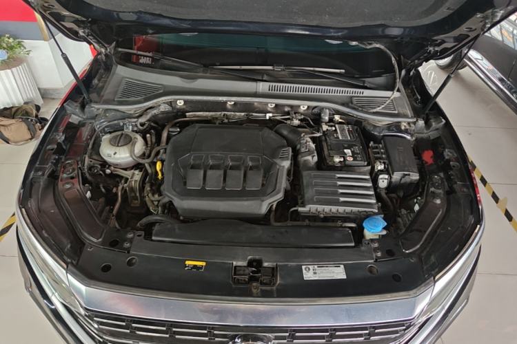 Used Volkswagen Passat 2022 330TSI Elite Edition Custom Version Engine Bay