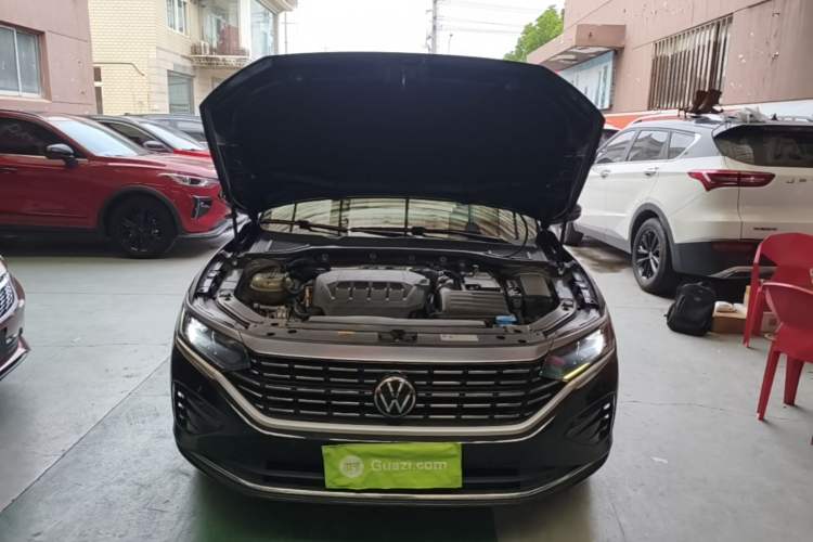 Used Volkswagen Passat 2022 330TSI Elite Edition Engine Bay
