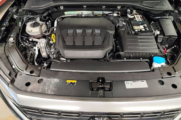 Used Volkswagen Passat 2022 330TSI Luxury Edition Engine Bay
