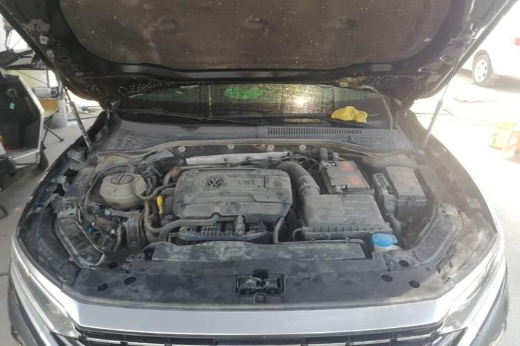 Used Volkswagen Passat 2022 380TSI Flagship Edition Engine Bay