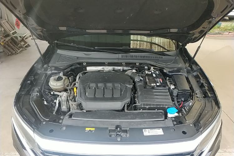 Used Volkswagen Passat 2022 330TSI Luxury Edition Engine Bay