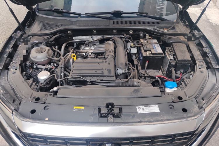 Used Volkswagen Passat 2022 280TSI Business Edition Engine Bay