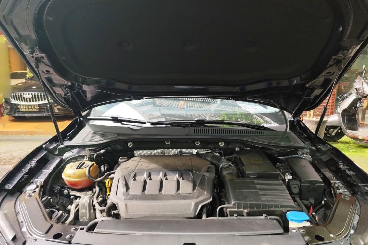 Used Volkswagen Passat 2022 330TSI Starry Luxury Edition Engine Bay