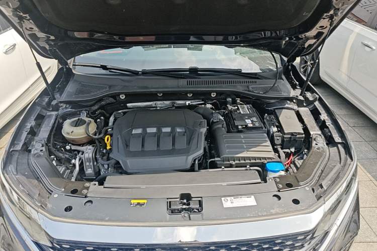 Used Volkswagen Passat 2022 330TSI Starry Elite Edition Engine Bay