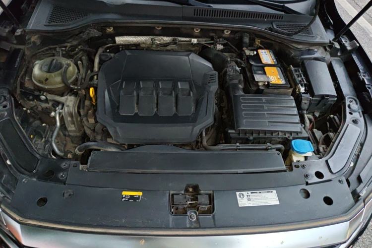 Used Volkswagen Passat 2022 330TSI Luxury Edition Engine Bay