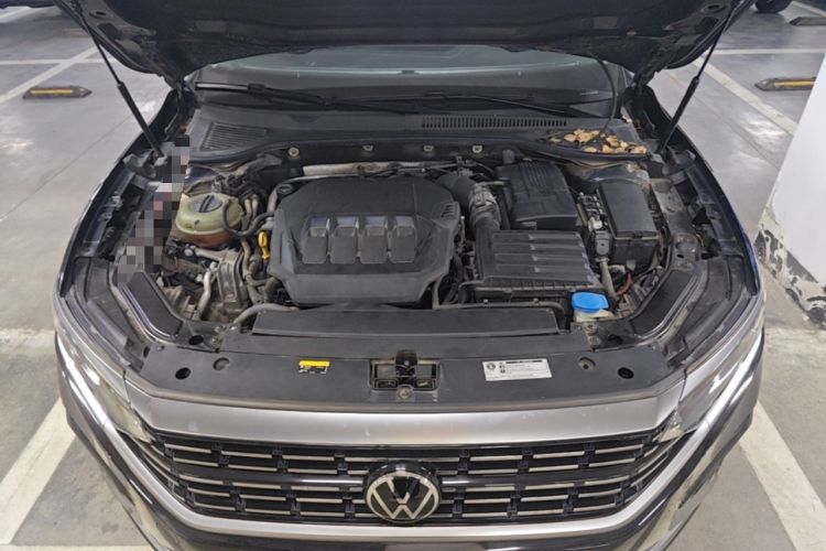 Used Volkswagen Passat 2022 330TSI Luxury Edition Engine Bay