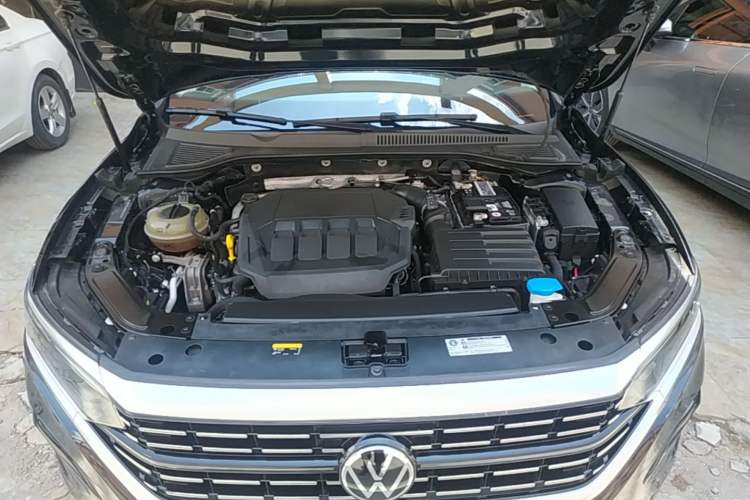 Used Volkswagen Passat 2022 330TSI Luxury Edition Custom Version Engine Bay