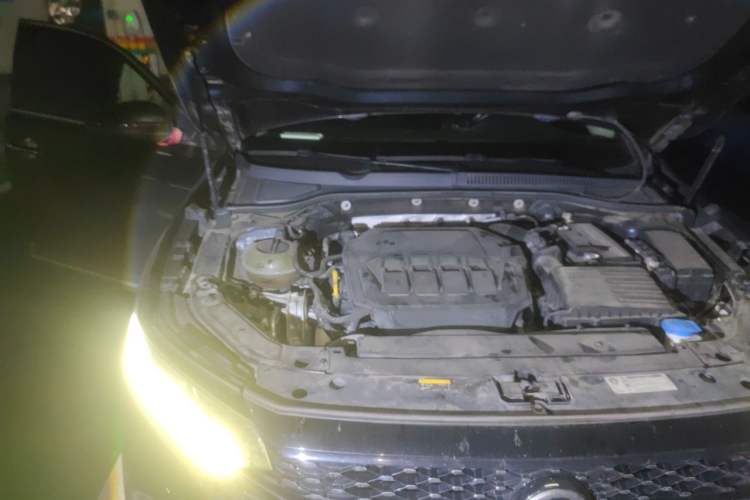 Used Volkswagen Passat 2022 330TSI Starry Luxury Edition Engine Bay Right